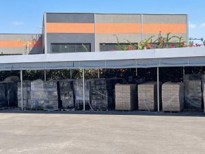 אחסנה יבשה למפעלים בחצר הקיימת - חיסכון ענק של ארנונה